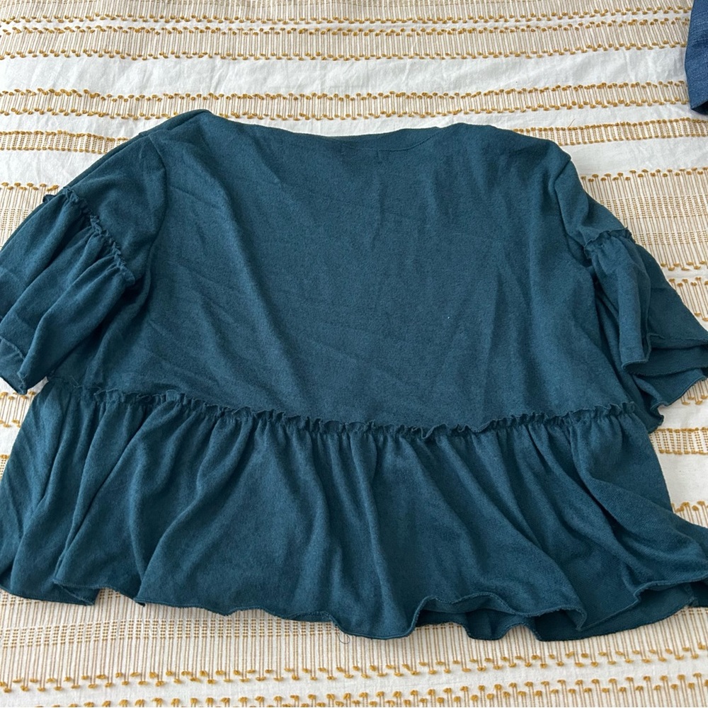 Originality Ruffled Blouse - Picture 3 of 4